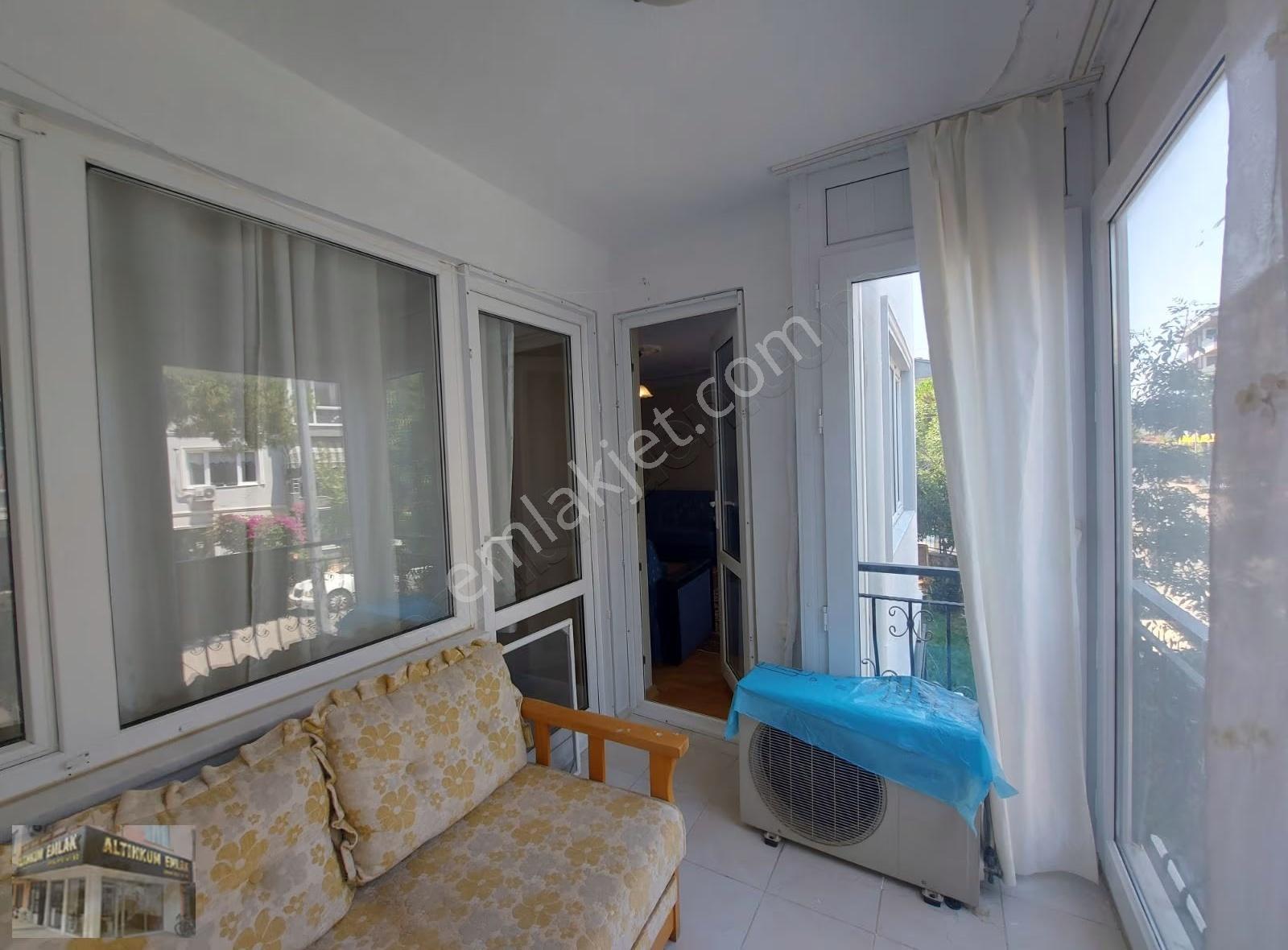 Sarımsaklı'da Merkezde Plaja 100m 2+1 Satılık Daire - Görsel 3