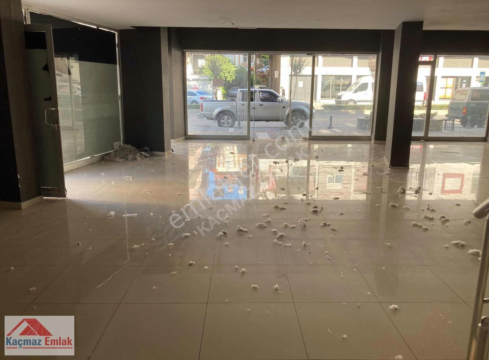 Barbaros Caddesinde Kiralık 3 Katlı Dükkan - Görsel 7