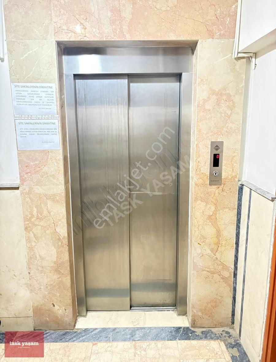 Nur Sitesinde Deniz M. Yüksek Giriş 3+1 Net 145m² Kiralık Daire - Görsel 2