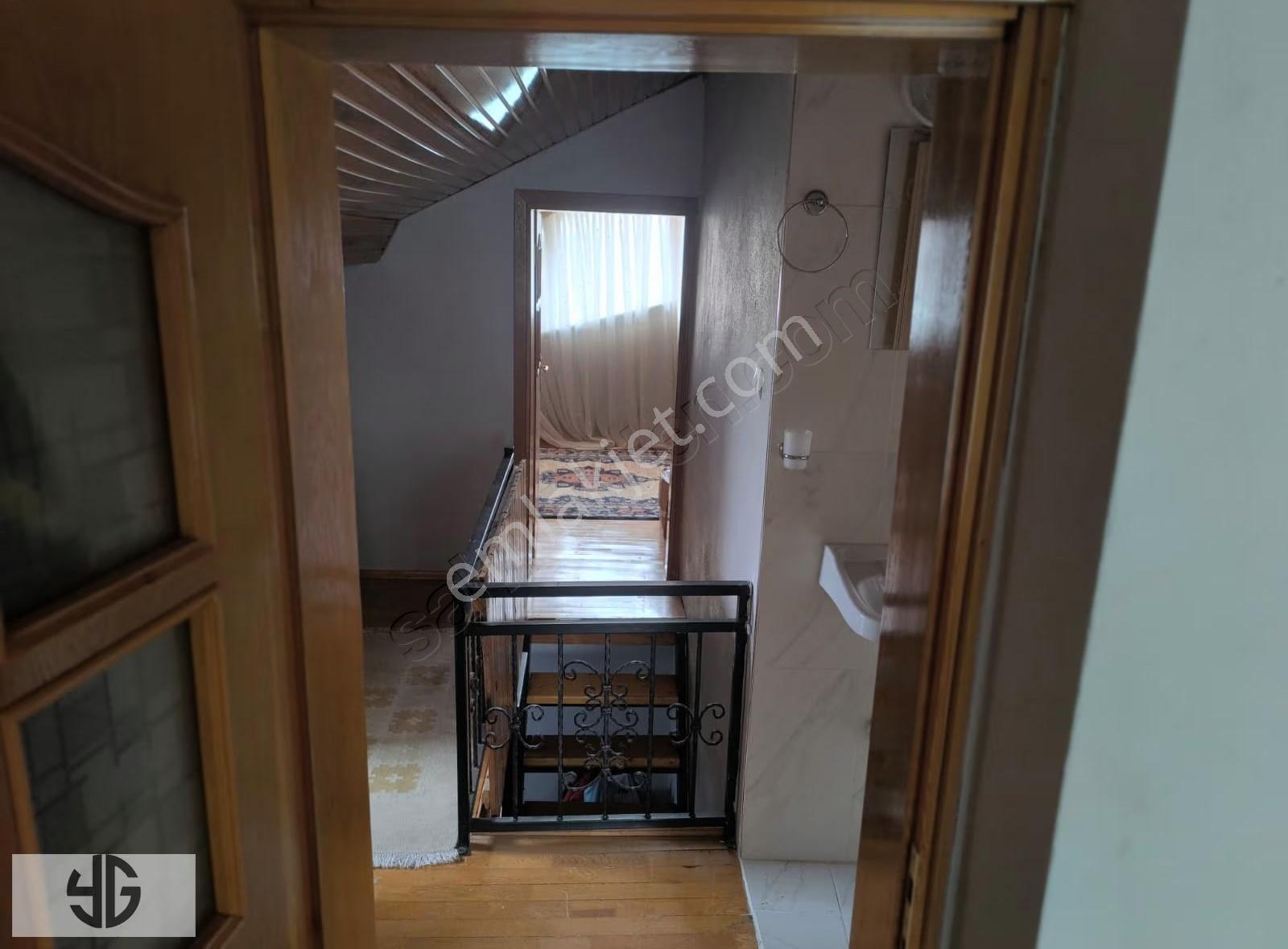 Geniş Bahçe, 2 Katlı Villa Ve Ek Yaşam Alanı Bir Arada! - Görsel 5