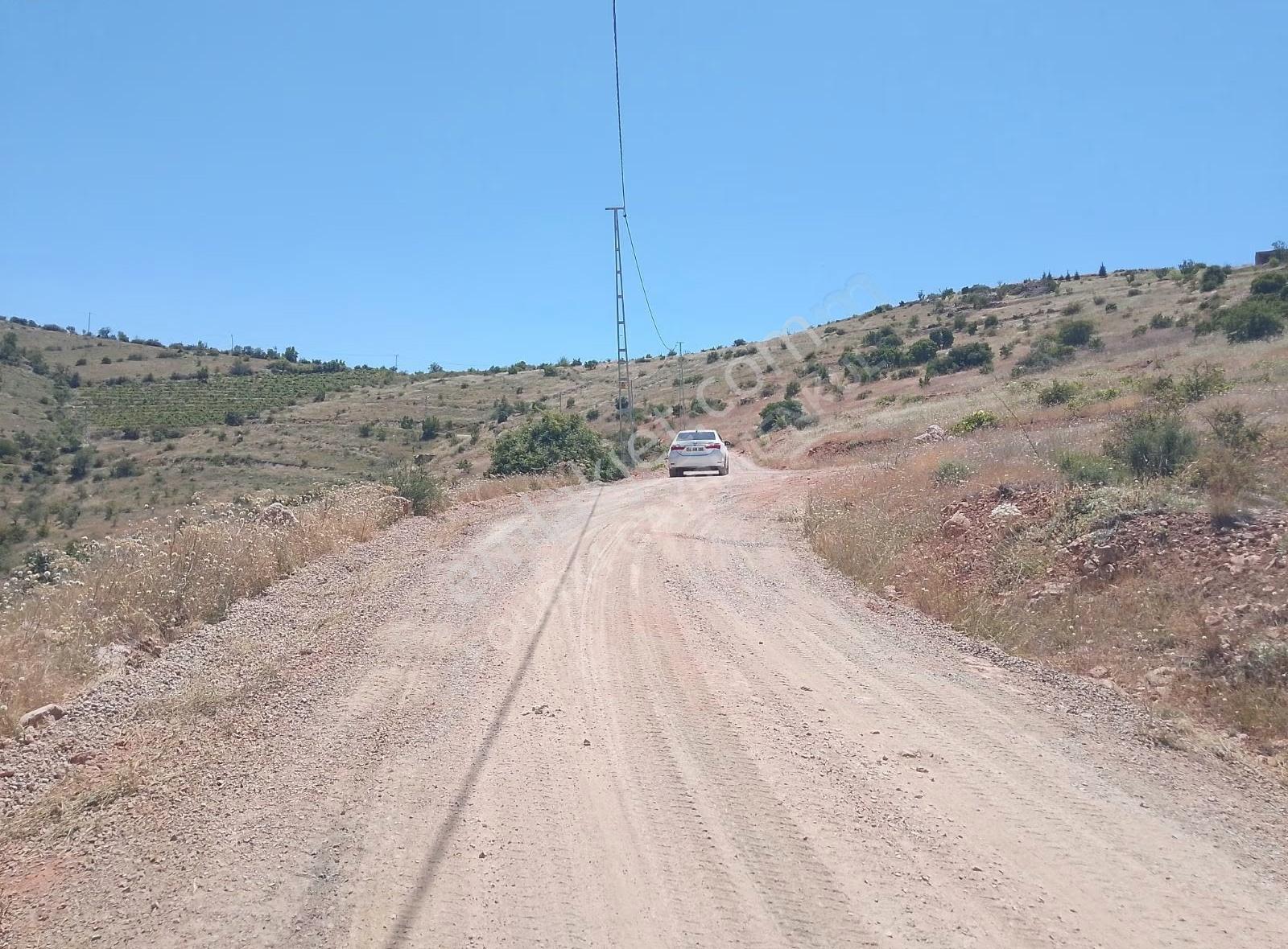 Fourx4 Gayrimenkulden Konak Merkeze 1.5 Km Mesafede Satılık Bağ - Görsel 3
