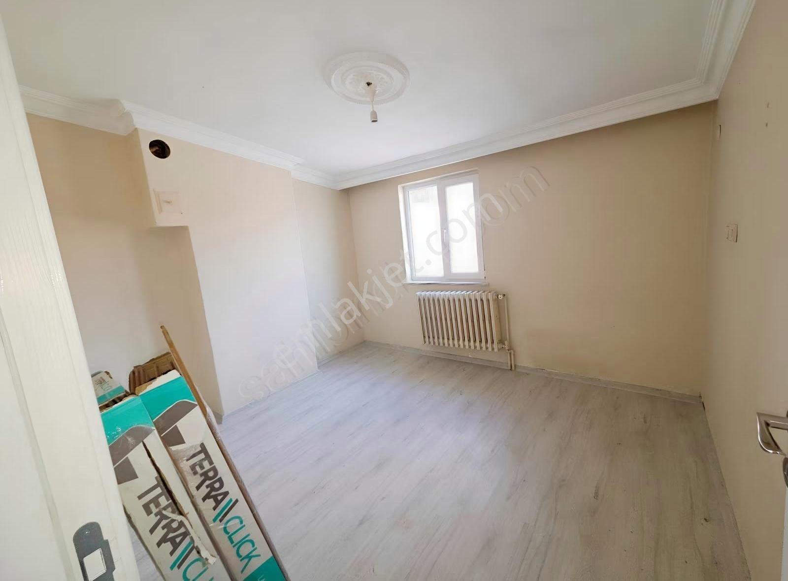 Bahçelievlerde Kiralık Dev Teraslı Ferah Dubleks 4+1 - Görsel 7