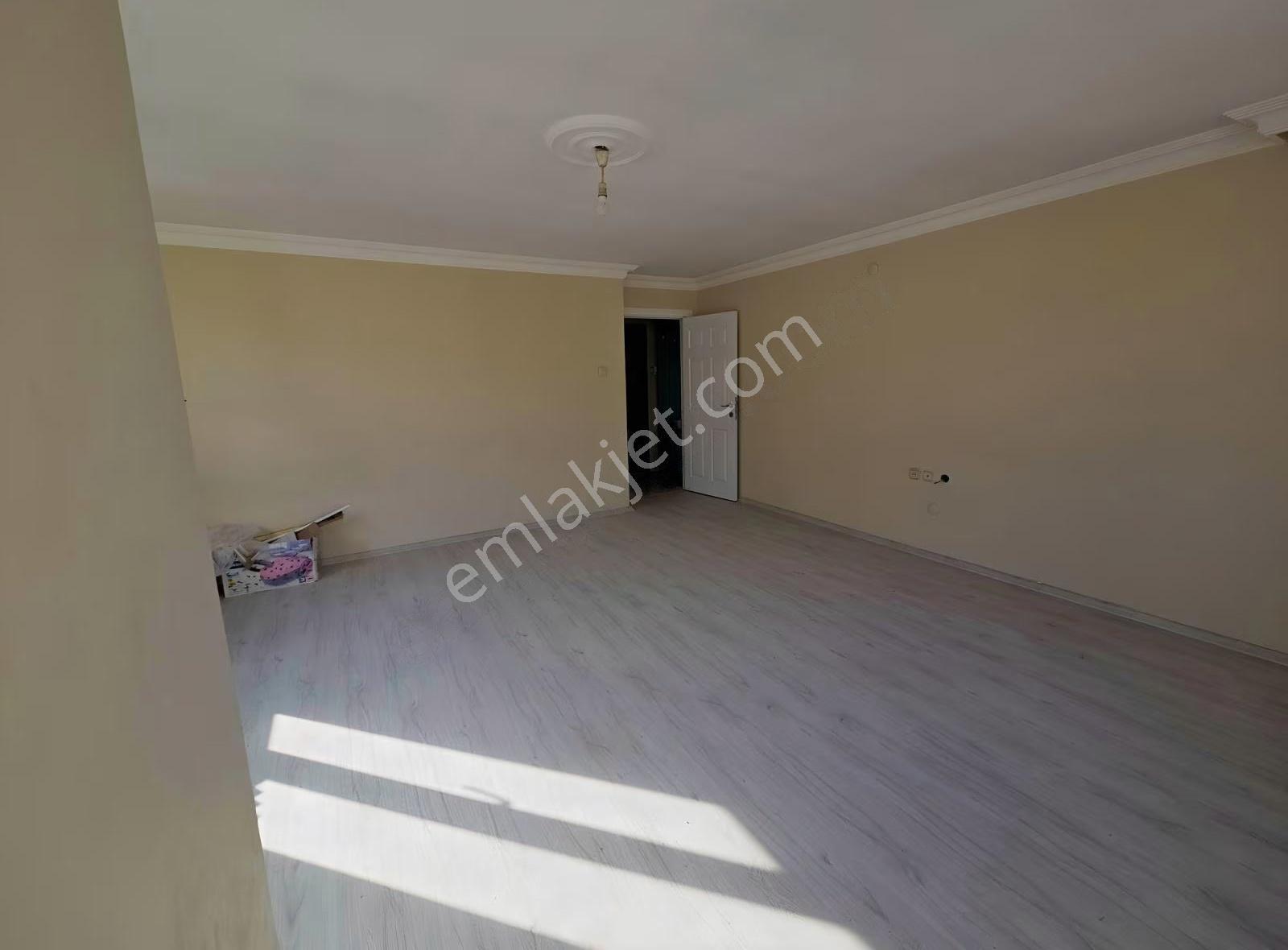Bahçelievlerde Kiralık Dev Teraslı Ferah Dubleks 4+1 - Görsel 6