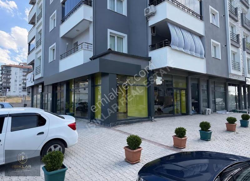 Enes Işık 'tanyakınca'da Satılık Lüks Köşe Dükkan - 130m² - Görsel 13