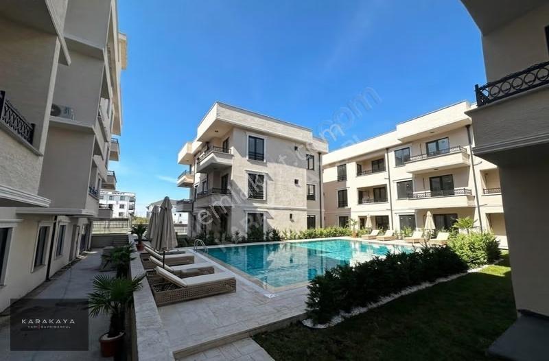 **geniş Bahçe Kullanımlı Havuzlu Site ** - Görsel 12