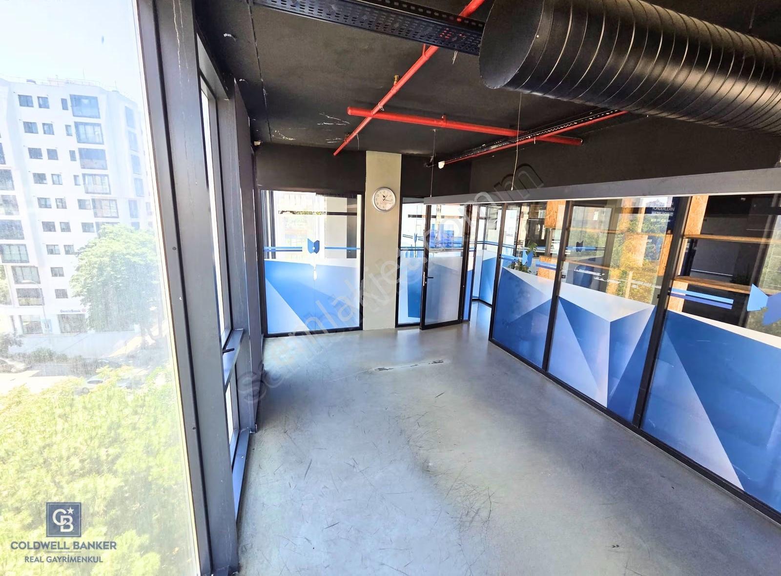 Sahrayıcedit Atatürk Caddesinde Kiralık Ofis Katı Net 210m2 - Görsel 6