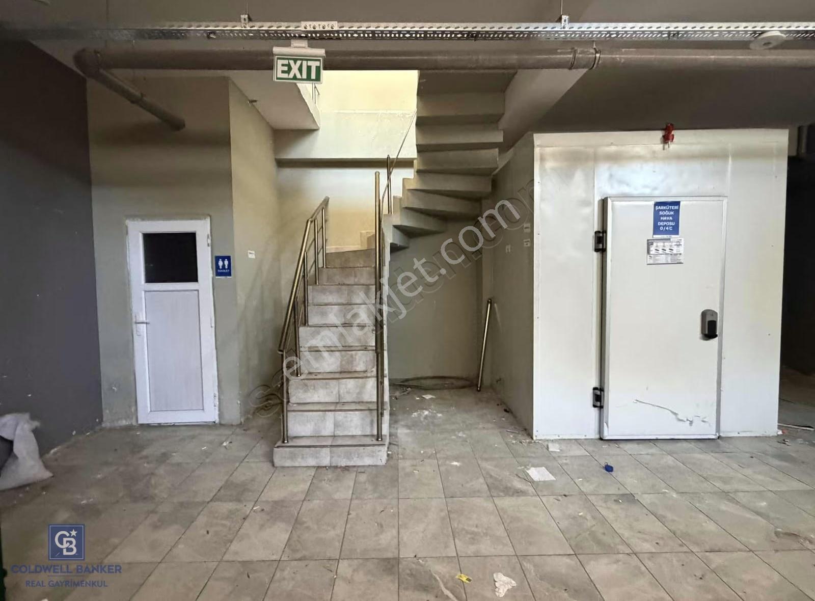 Çekmeköy Alemdağ Da 250 M2 Giriş 80 M2 Depolu Kiralık Dükkan - Görsel 2