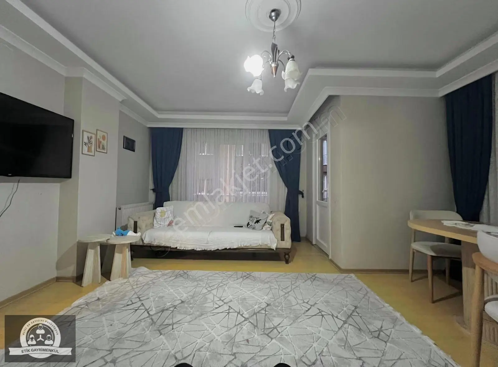 Sancaktepe Meclis Mah. Metroya Komşu 2+1 Arakat Daire