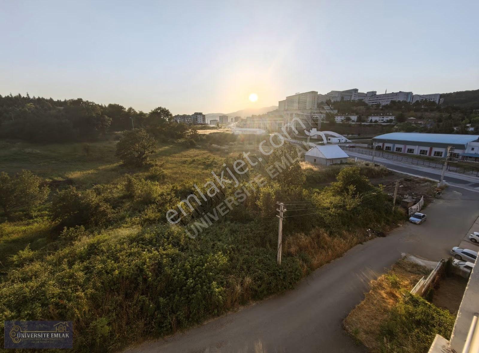 Düzce Üniversitesi 50 Mt Eşyalı Balkon Manzara 1+1 Kiralik Daire - Görsel 10