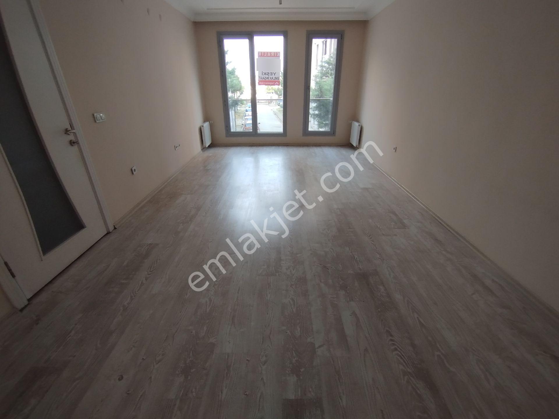 Yeski Emlâk İnşaattan Kiralık 3+1 Site İçinde - Görsel 6