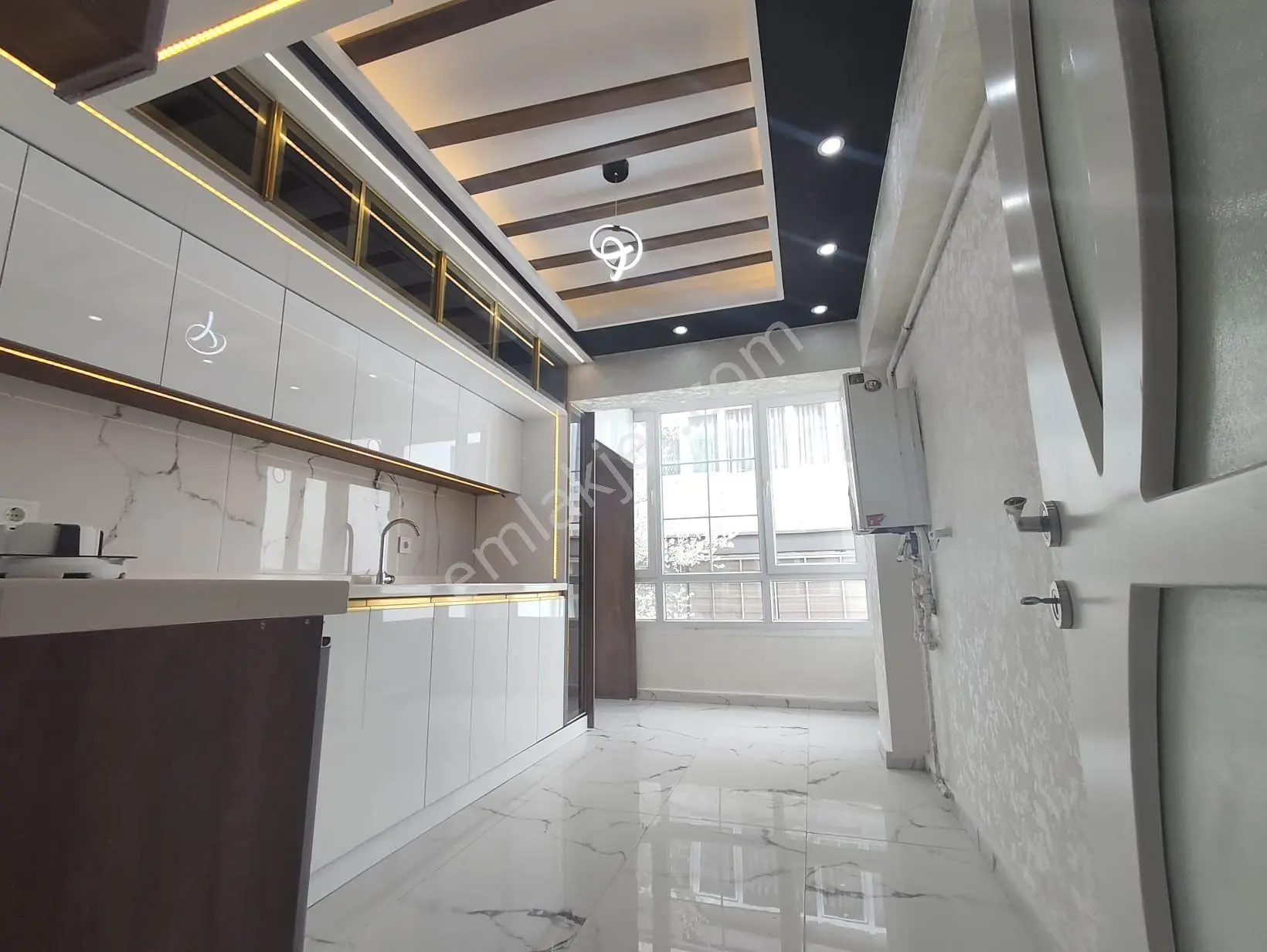 Yılmaz Gayrımenkulden Ultra Lüks Ful Yapılı Masrafsız Ara Kat 3+1 Genış Metre Kare Şahane Konum - Görsel 23