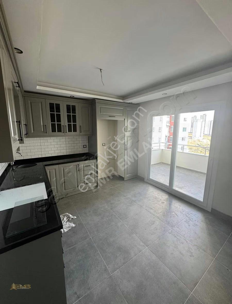 Çarkıparede Migros Karşısı 3+1 K.m İskanlı Lüks Kiralık Daire - Görsel 4