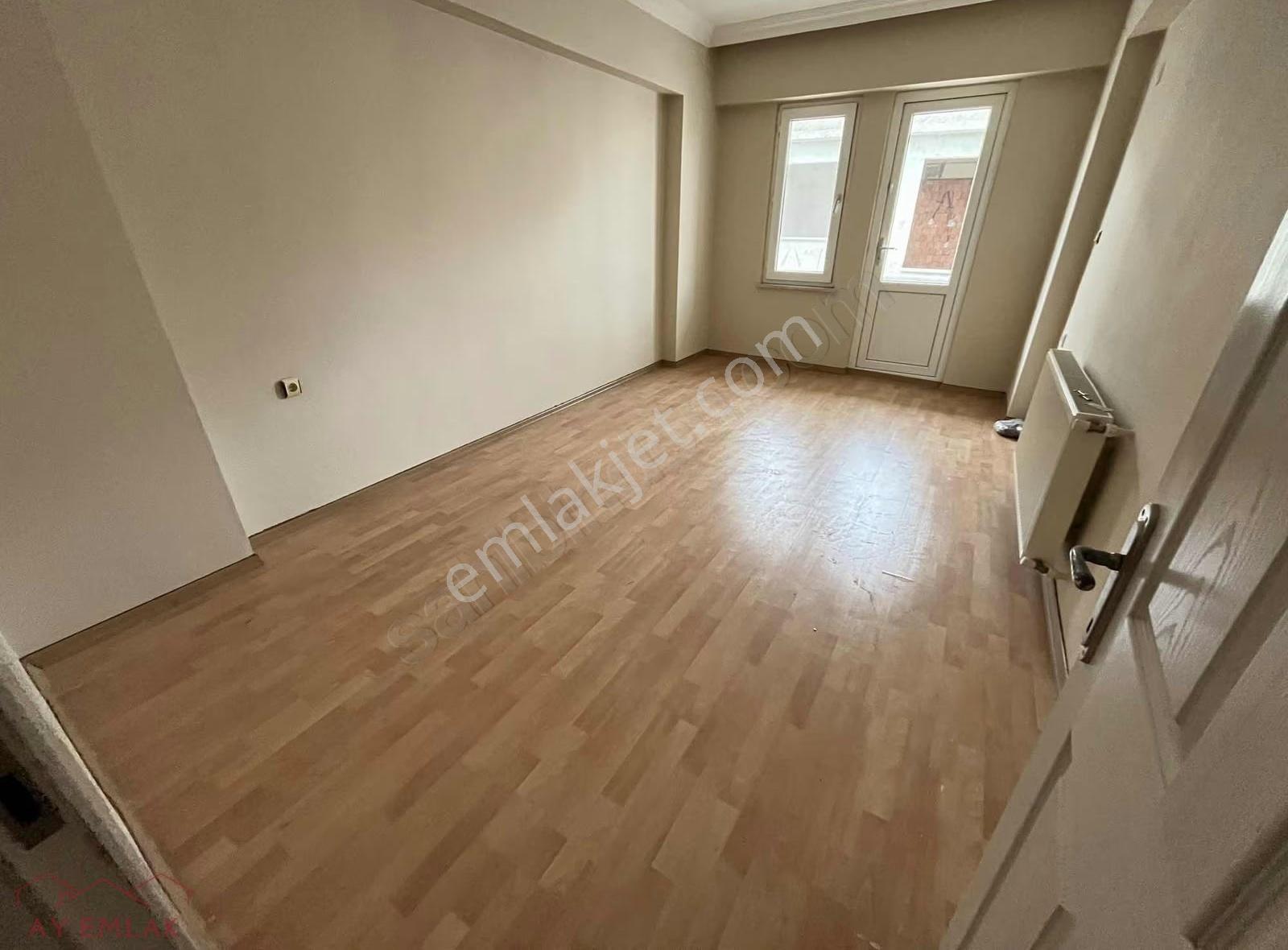 Ay Emlaktan Cadde Üzerinde 3+1 Mutfak Ayrı Kiralık Daire. - Görsel 8