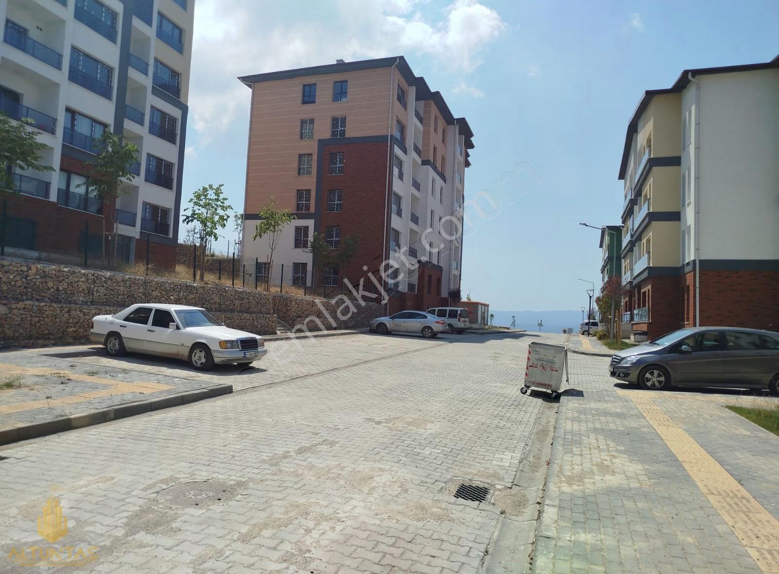 Körfez Y.ilimtepe Toki 4.etap Deniz Manzaralı 3+1 Kiralık - Görsel 9