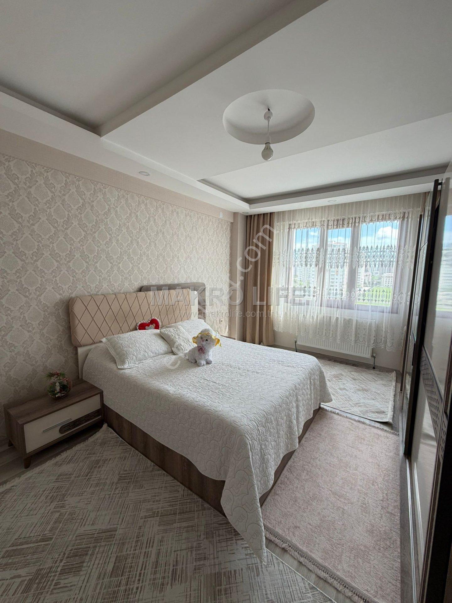 Araştırma Hastanesi Arkasında, Merkezi Konumda Satılık 4+1 Daire, 190m² Net Kullanım Alanı! - Görsel 10