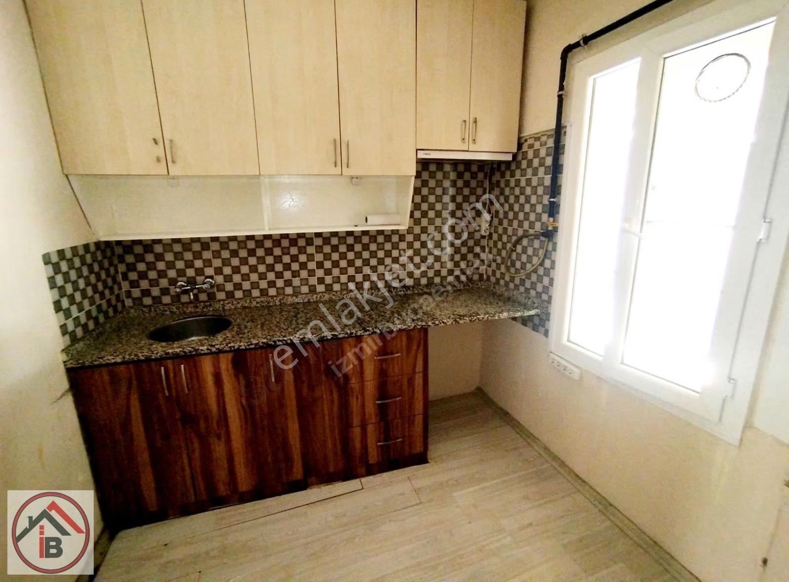 İzmir Buca Yıldız 2+1 Eşyasız 95 Mk D Gazlı Yüksek Giriş Kiralık - Görsel 5