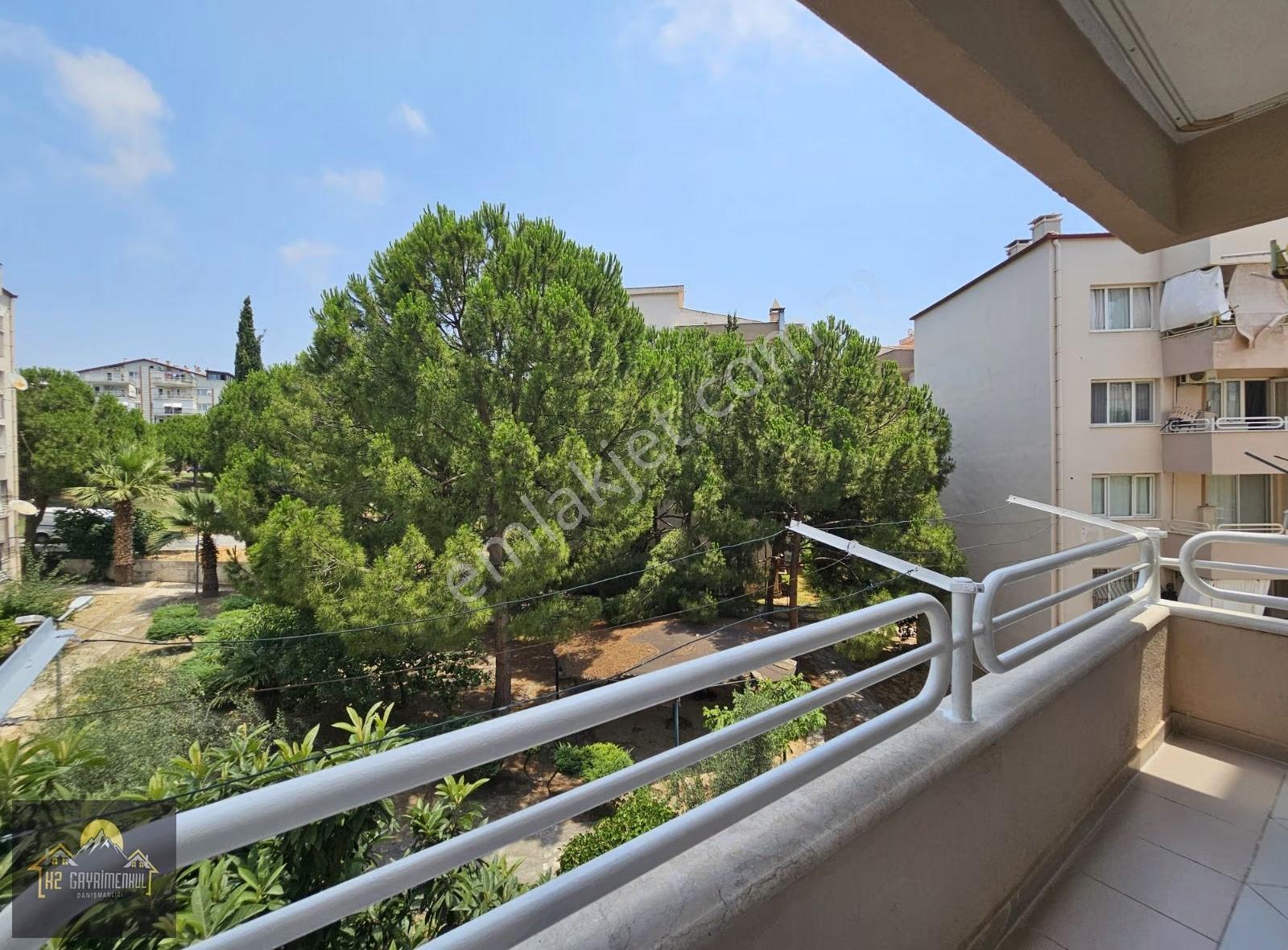Kuşadası Merkezde Kiralık Doğalgazlı 2+1 Daire - Görsel 9