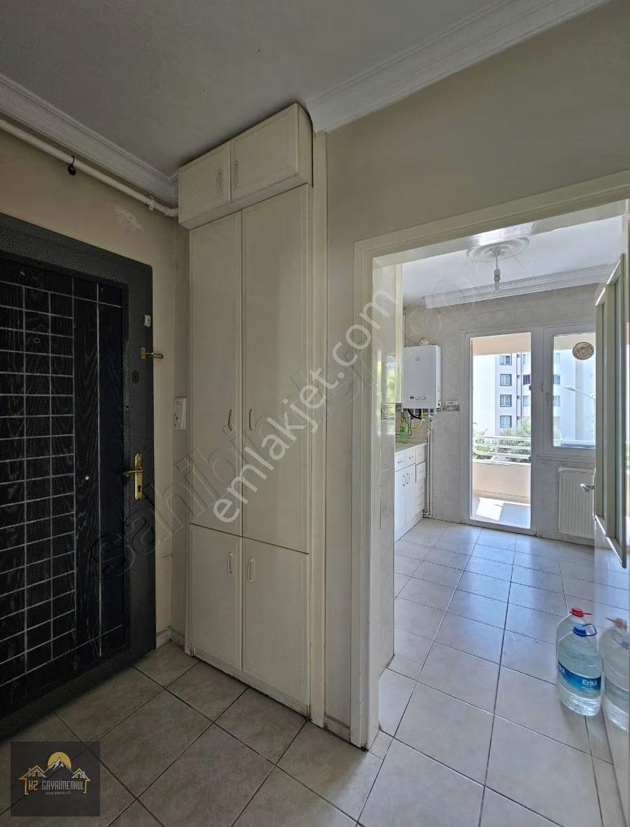 Kuşadası Merkezde Kiralık Doğalgazlı 2+1 Daire - Görsel 5