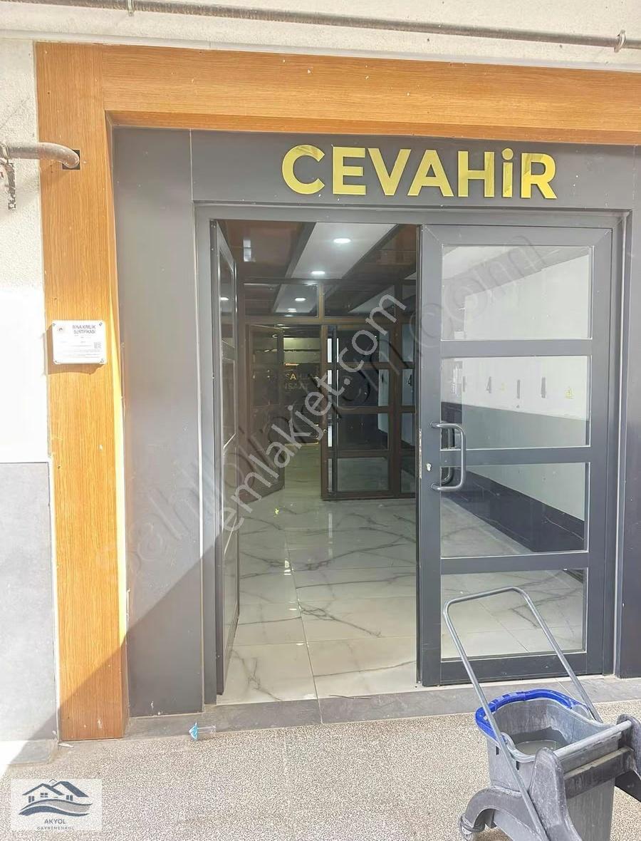 Akyol Emlaktan Cevahır Apartmanı Satılık 3+1 Daire - Görsel 2