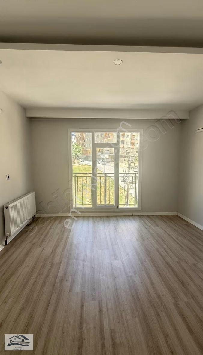 Akyol Emlaktan Cevahır Apartmanı Satılık 3+1 Daire - Görsel 6