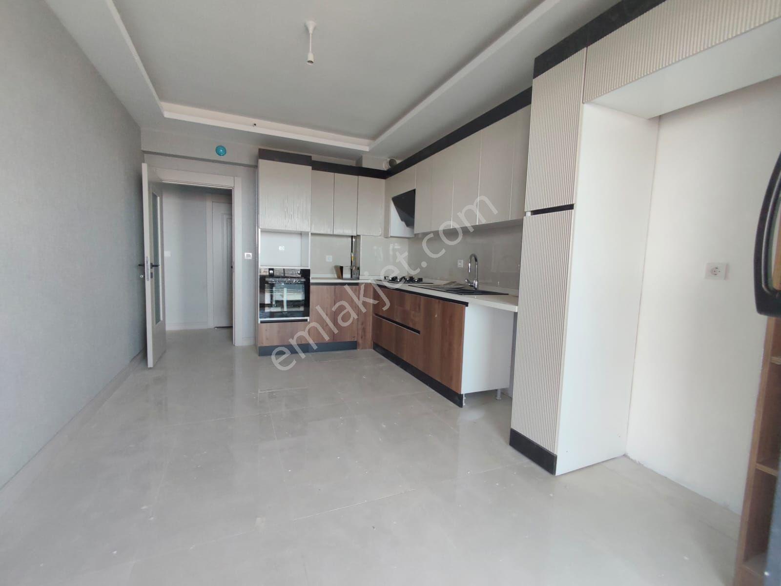 Yılmaz Gayrımenkulden Şehir Manzaralı 4+1 Sıfır Ultra Lüks Ful Yapılı Kıralık Daıre 180 Metre Kare - Görsel 11
