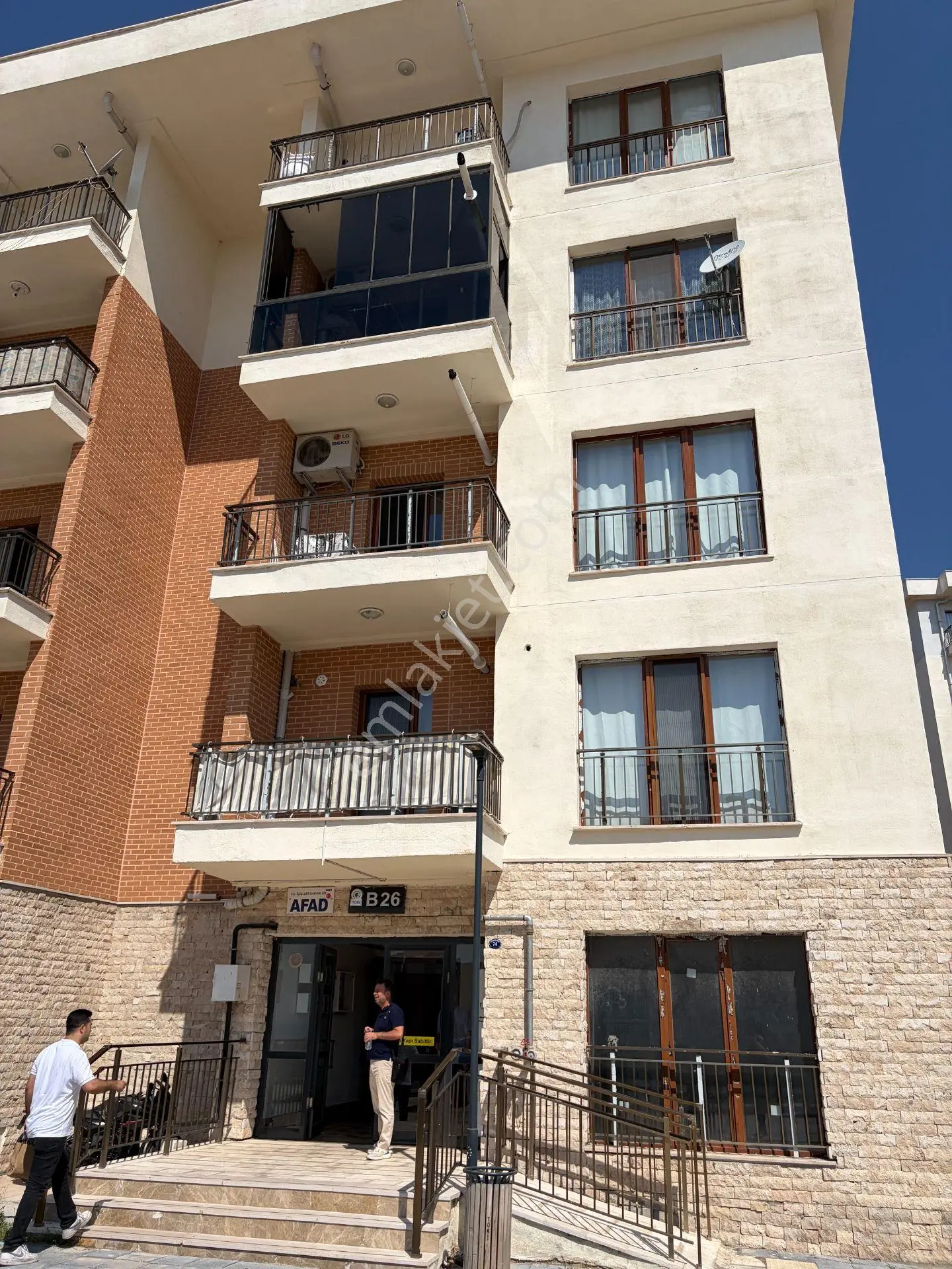 Bayraklı Şehir Hastanesi Yakını Toki'lerde Kiralık 2+1 Daire