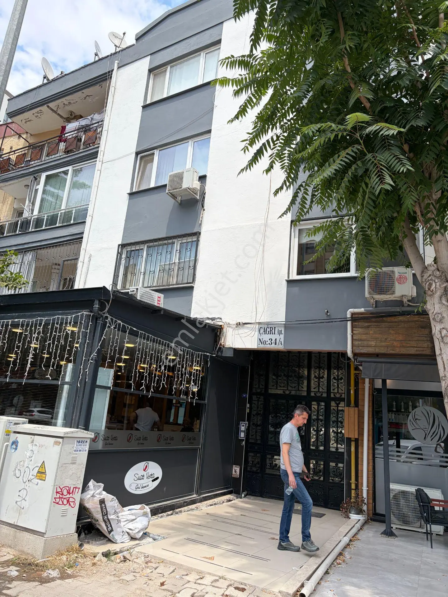 Bayraklı Mansuroğlu'nda Satılık Bakımlı 3+1 Daire