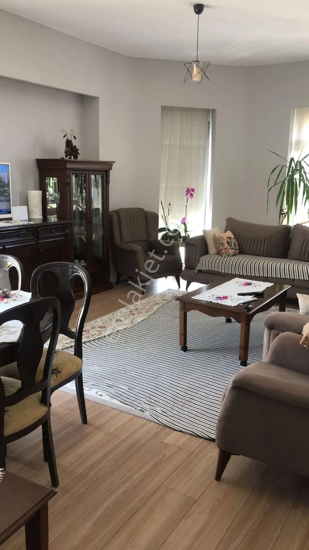 Mertcan Dan Havuzlu - Güvenlikli Site İçi 2+1 Arakat Lüks Satılık Daire - Görsel 2