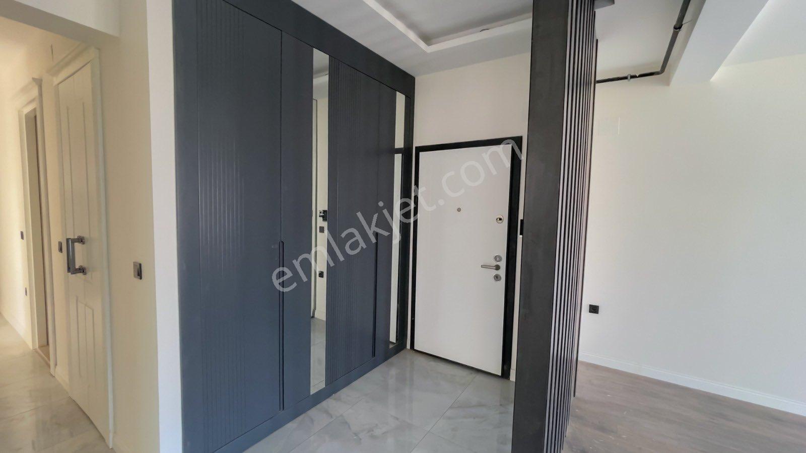 Elit Site De Düşük Katlı Lüx Daire - Görsel 9