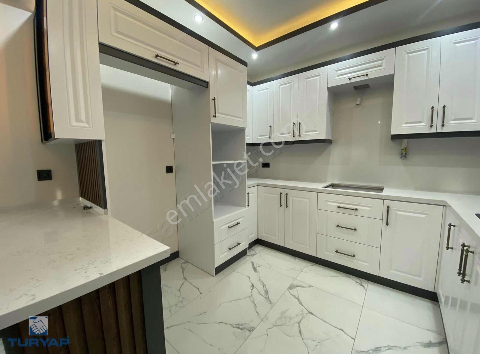 Turyaptan Türkmenköy Triplex Villa Teraslı Bahçeli 4 Banyo - Görsel 5