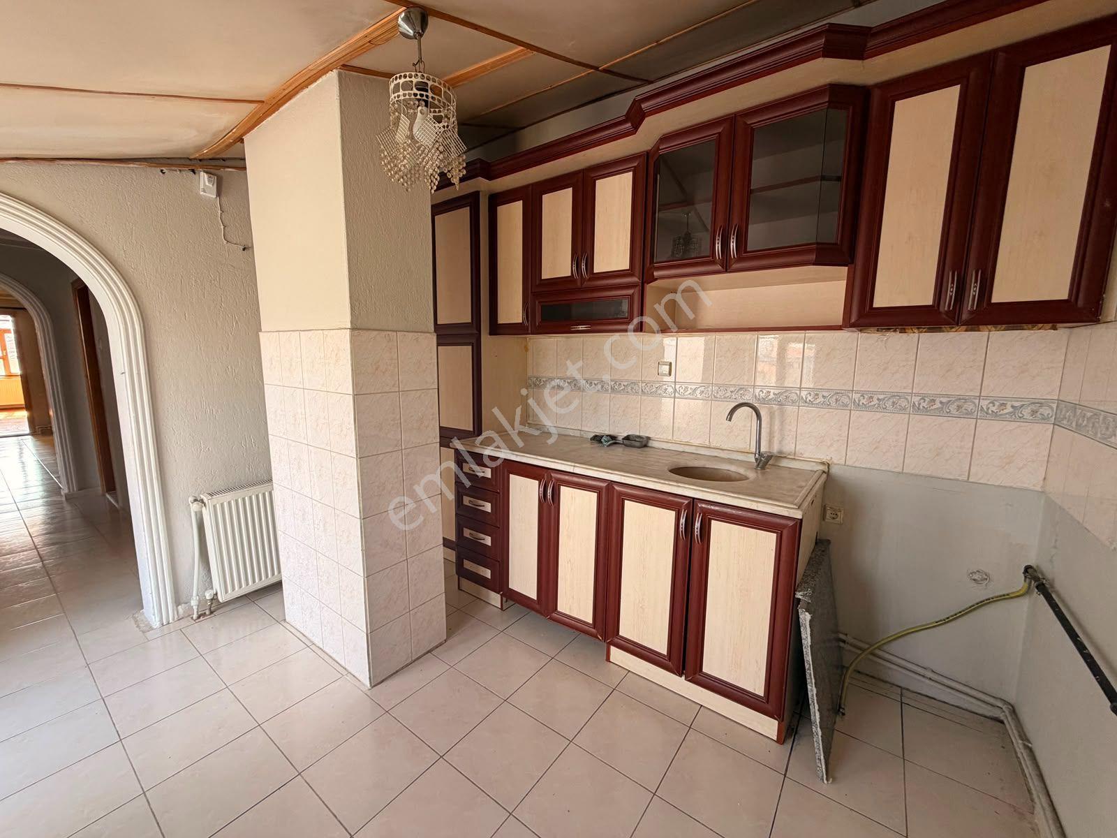 Sakarya Mahallesi Kiralık Bakımlı Daire - Görsel 3