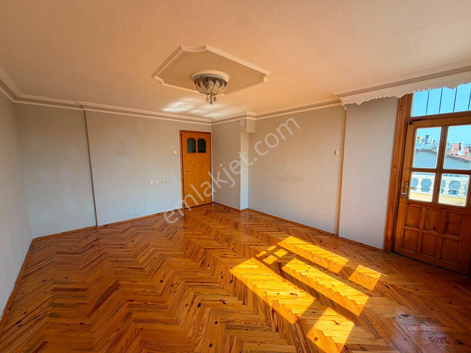 Sakarya Mahallesi Kiralık Bakımlı Daire - Görsel 8