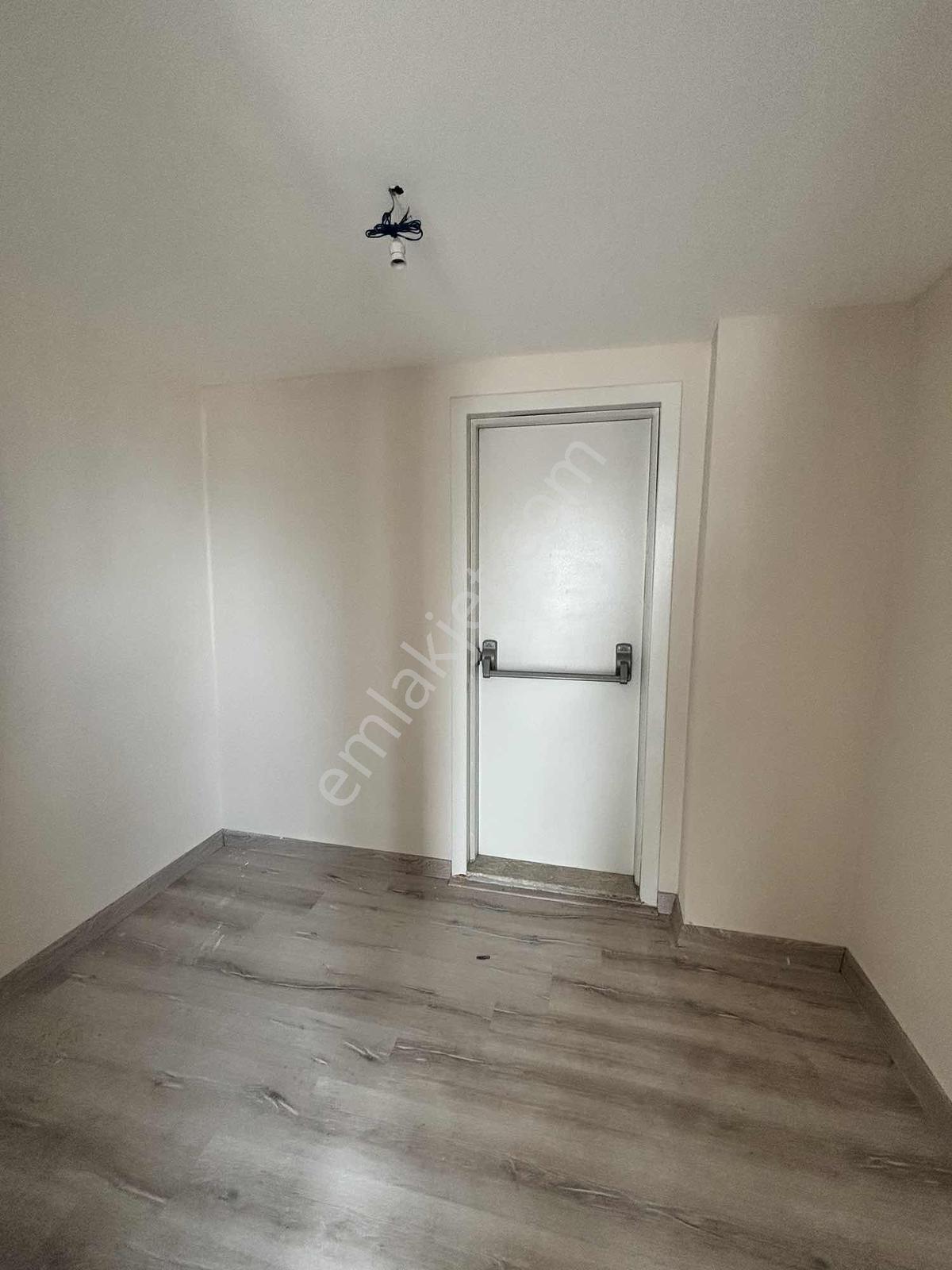 Cadde Üzeri Site İçerisinde Yüksek Kredili 3+1 K.mutfak D.gazlı - Görsel 25