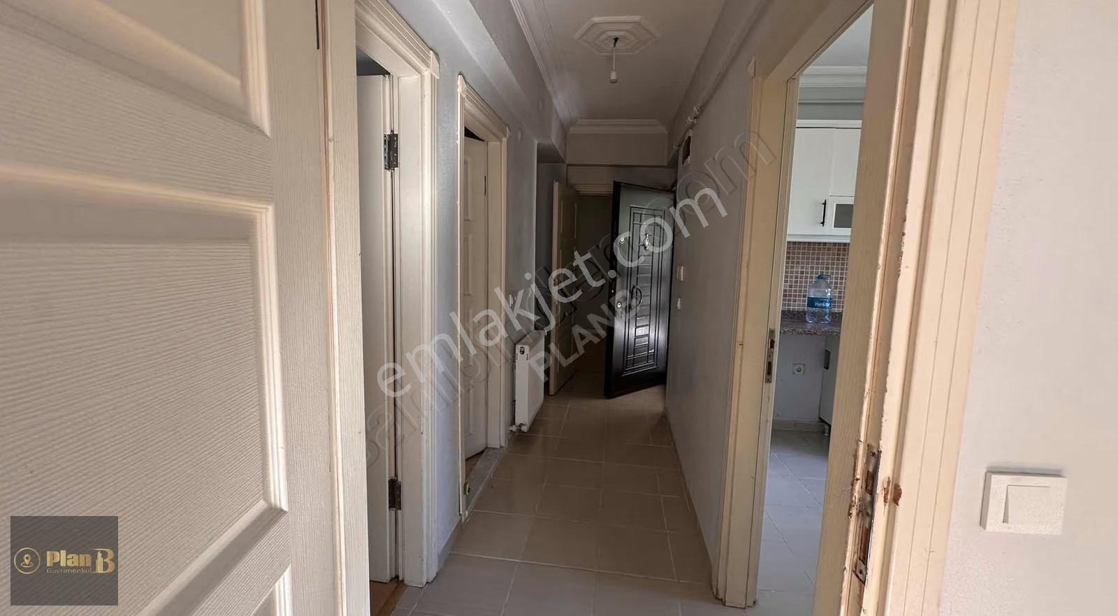 Yeşilova Merkez'de Aile Apartmanında 2+1 Kiralık Daire - Görsel 3