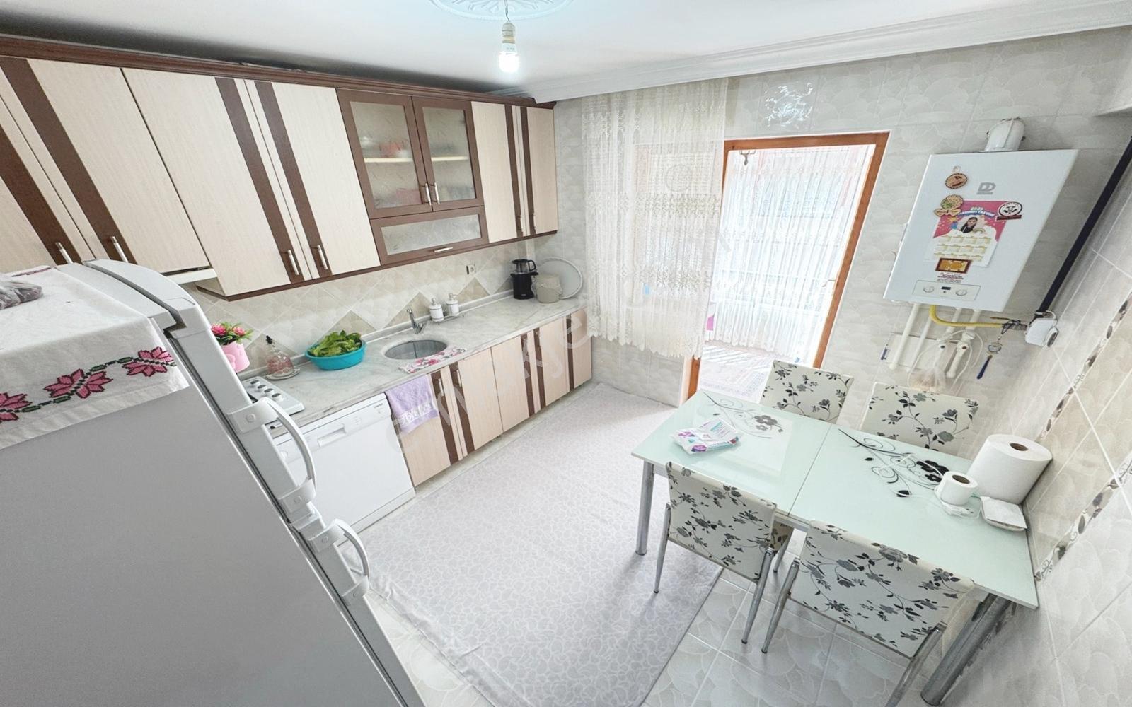 Atapark'ta Gümüş Şehir Yakını 340 Cadde Dibi Katta 3+1 Asansörlü - Görsel 24