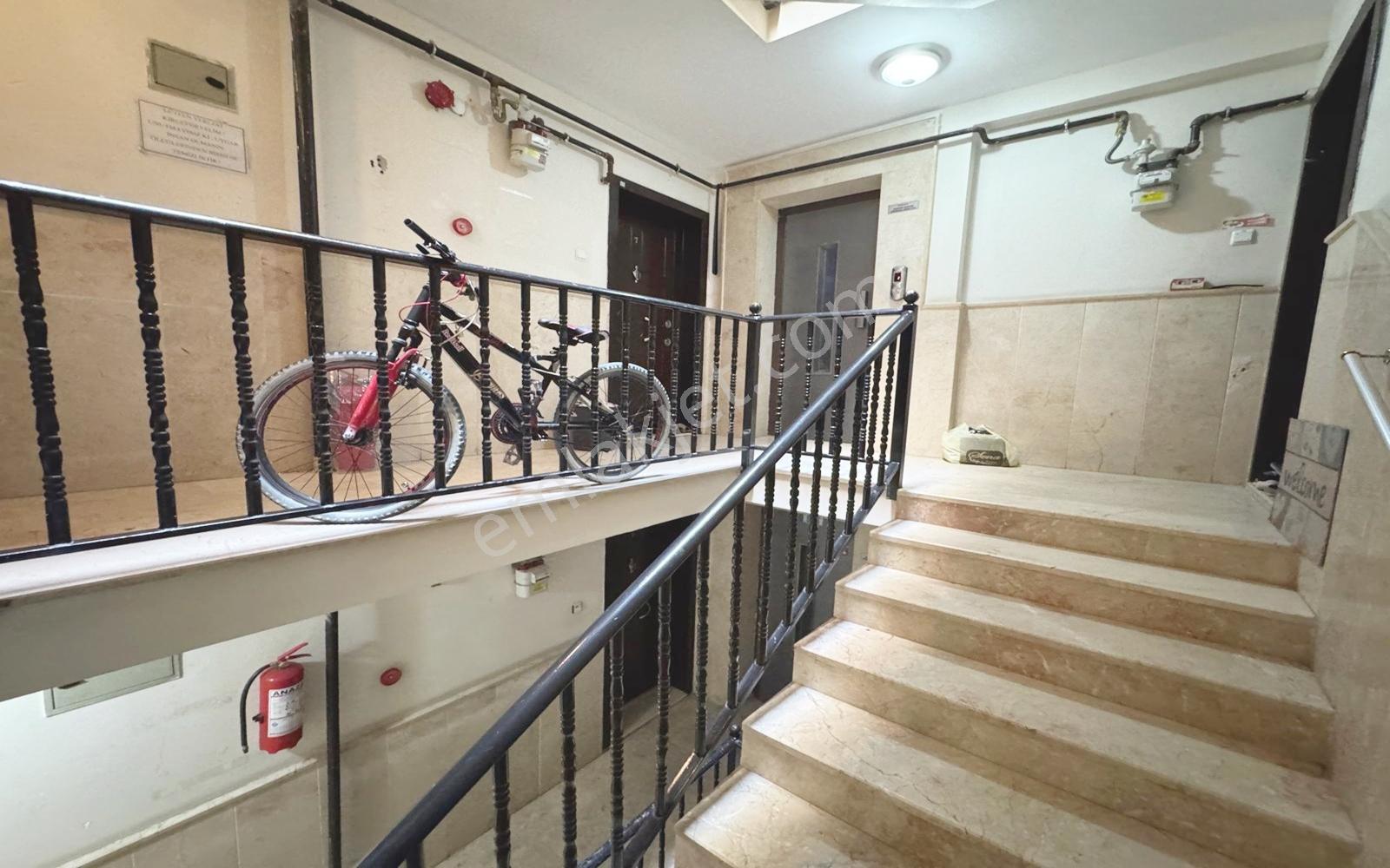 Atapark'ta Gümüş Şehir Yakını 340 Cadde Dibi Katta 3+1 Asansörlü - Görsel 20