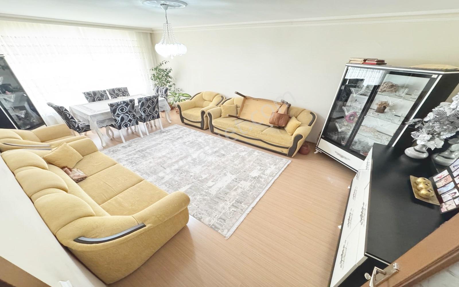 Atapark'ta Gümüş Şehir Yakını 340 Cadde Dibi Katta 3+1 Asansörlü - Görsel 23