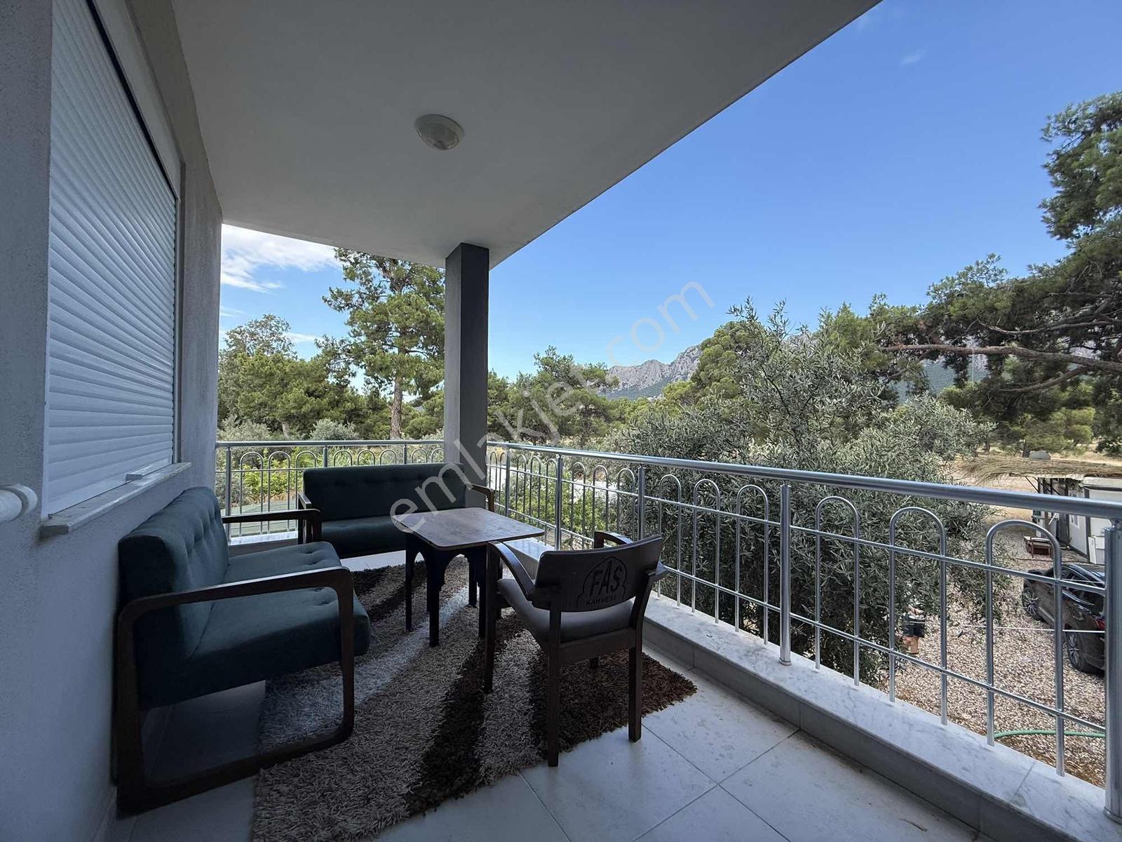 Çakırlarda 2700 M2 Üstüne 2 Katlı Müstakil Ev - Görsel 14