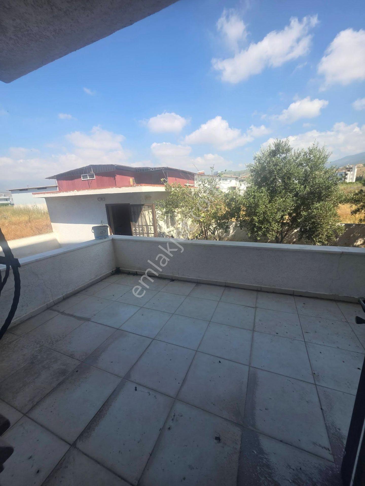 Reis Emlak'tan Kiralık Müstakil Tarzında Daire Arsuz Karaagaç Hatunda - Görsel 13