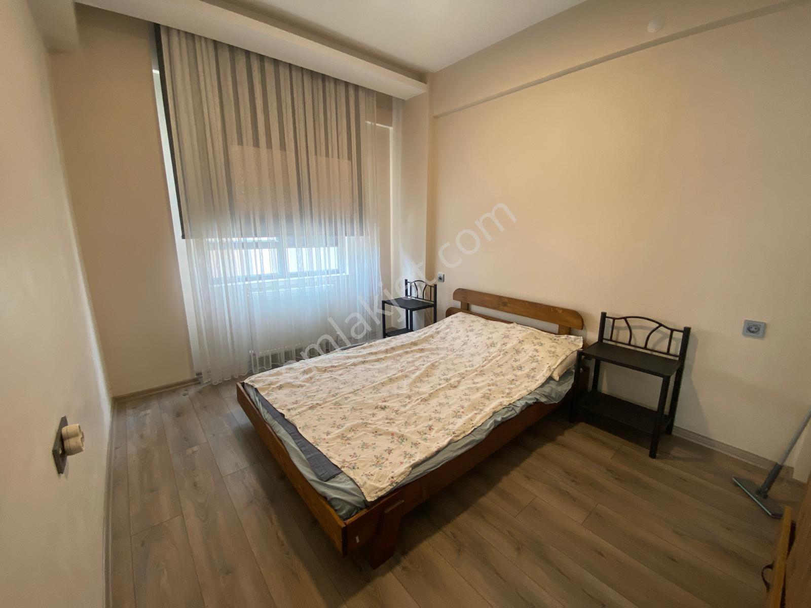 Alaçatı'dan İncek'te Bulvar Yakını 1+1 Eşyalı Kiralık Daire - Görsel 27