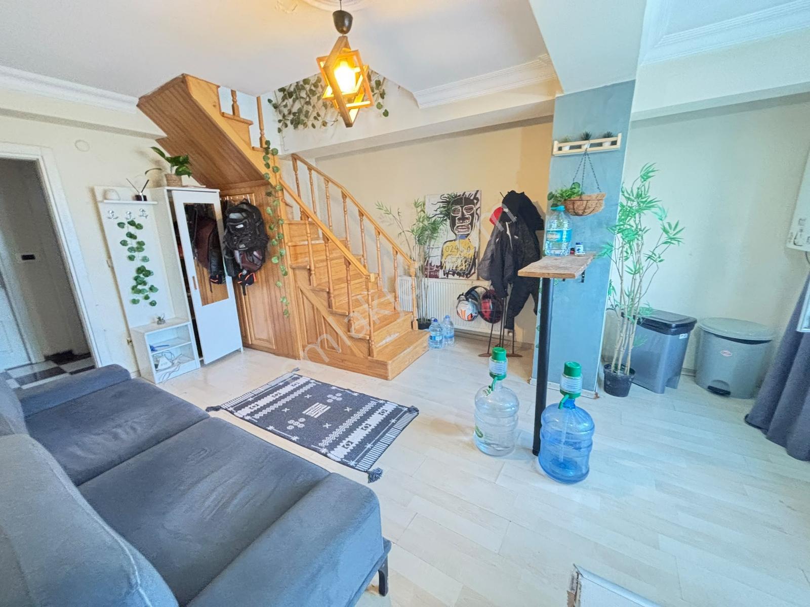 F-l Emlaktan E-5 Optimum Avm, Dumankaya Yakını 2+1 Eşyalı-bekara