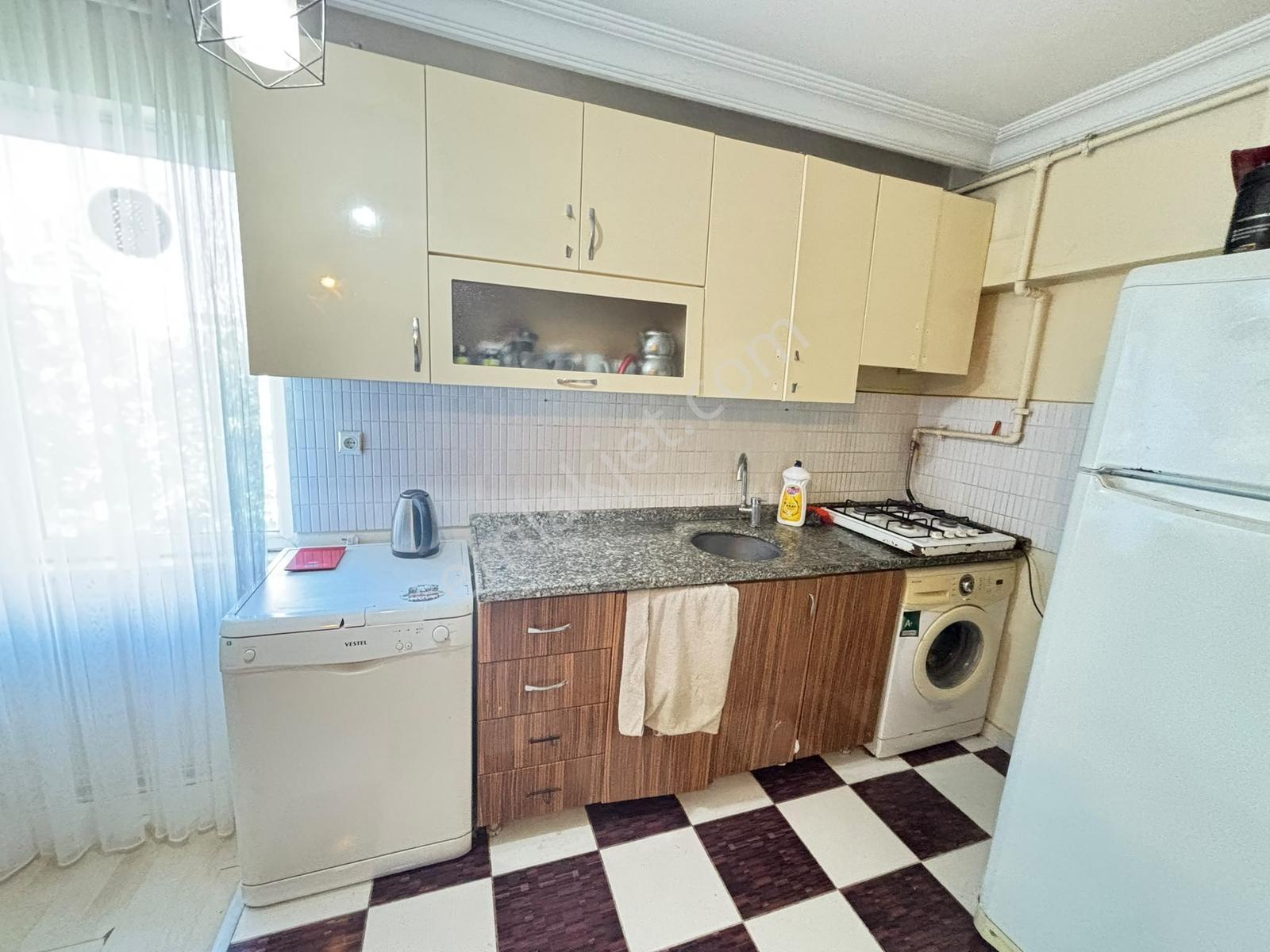 F-l Emlaktan E-5 Optimum Avm, Dumankaya Yakını 2+1 Eşyalı-bekara - Görsel 2