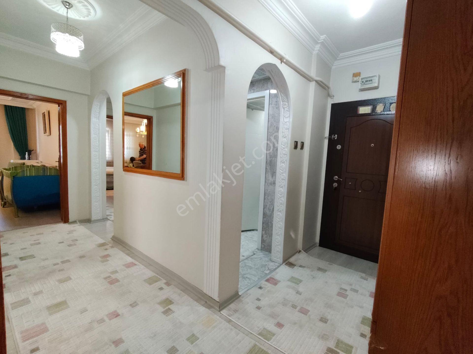 Yılmaz Gayrimenkul Den Malazgirt Mah 3+1 140m2 2. Arakatta Lüx Yapılı 4.149 Pazarlıklı Daire ..... - Görsel 4