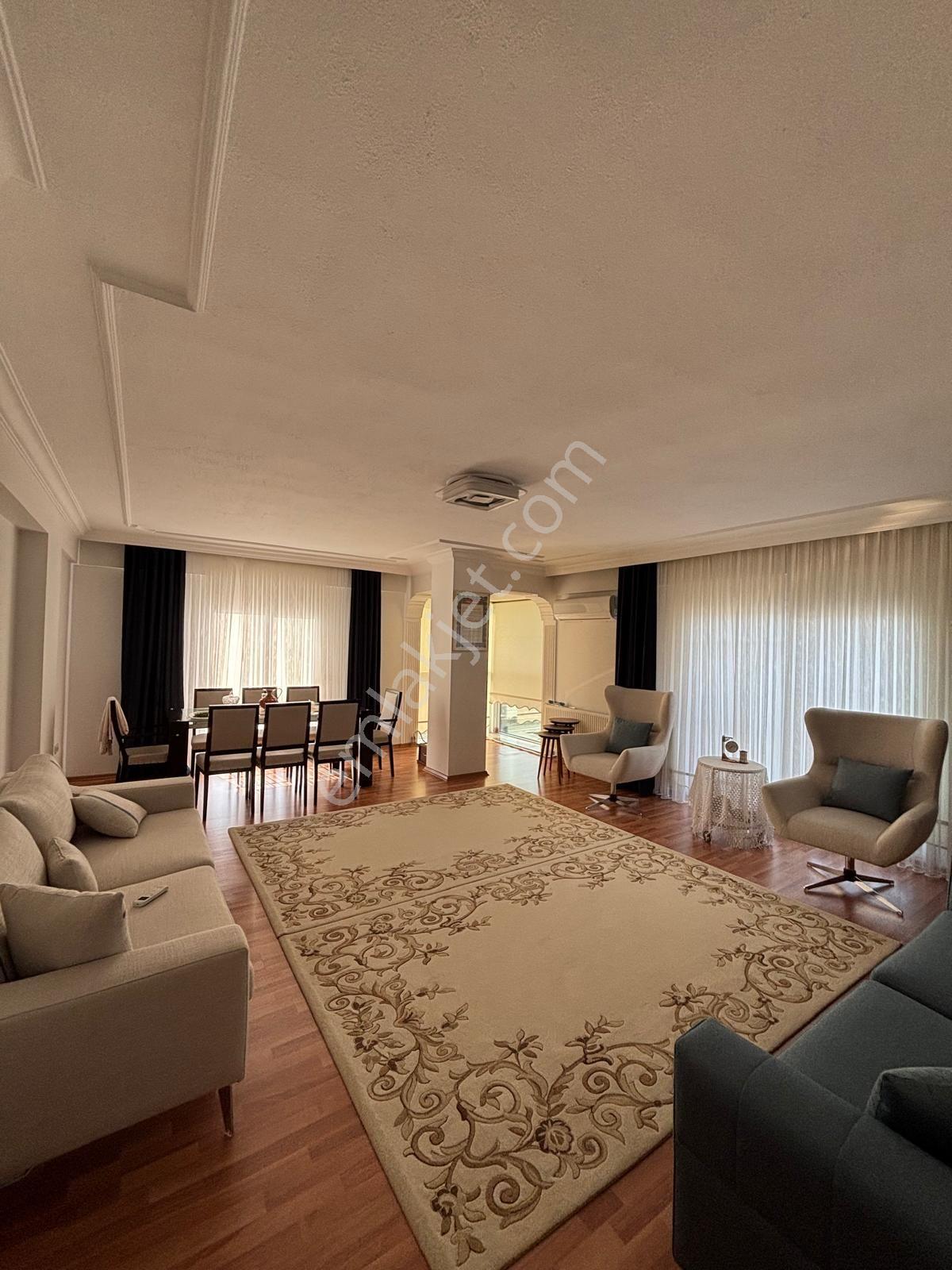 Fırat Mahallesinde Ebeveyn Banyolu 3+1 Satılık Daire