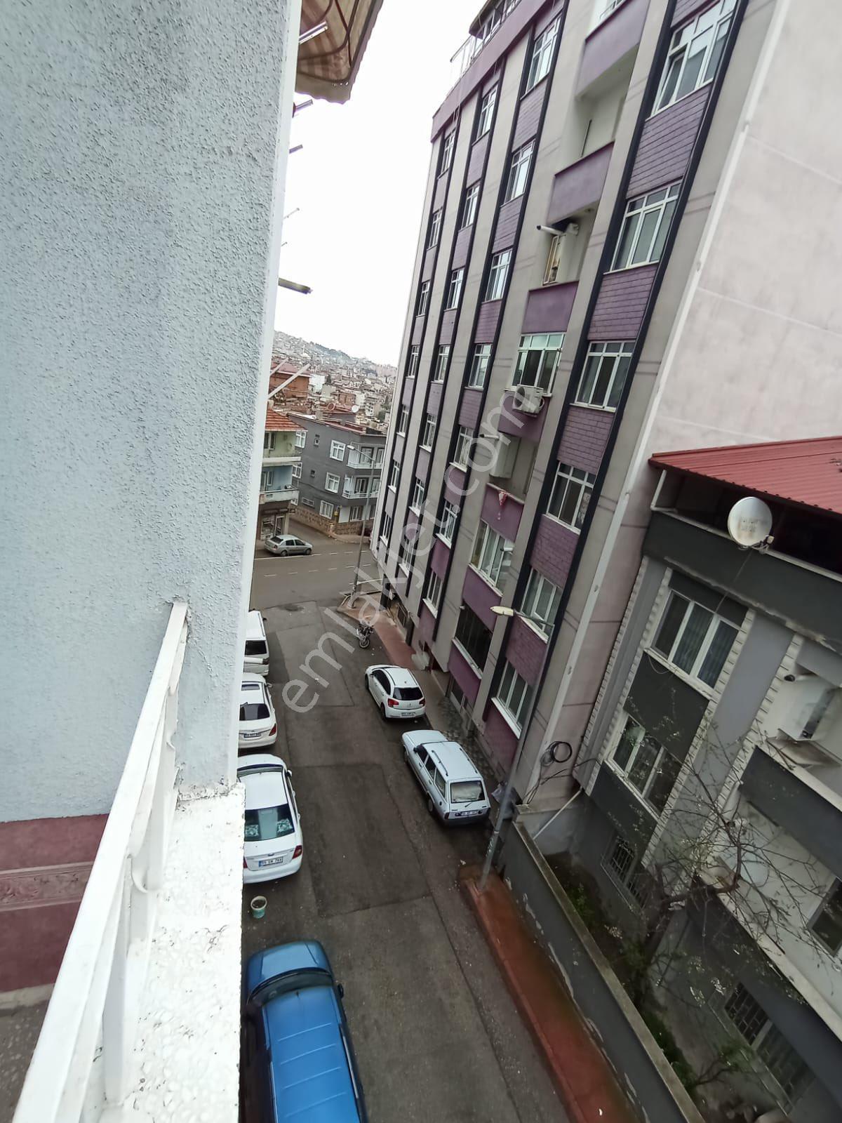 Yeni Dogan Mahallesinde İci Temiz Satılık Daire - Görsel 6