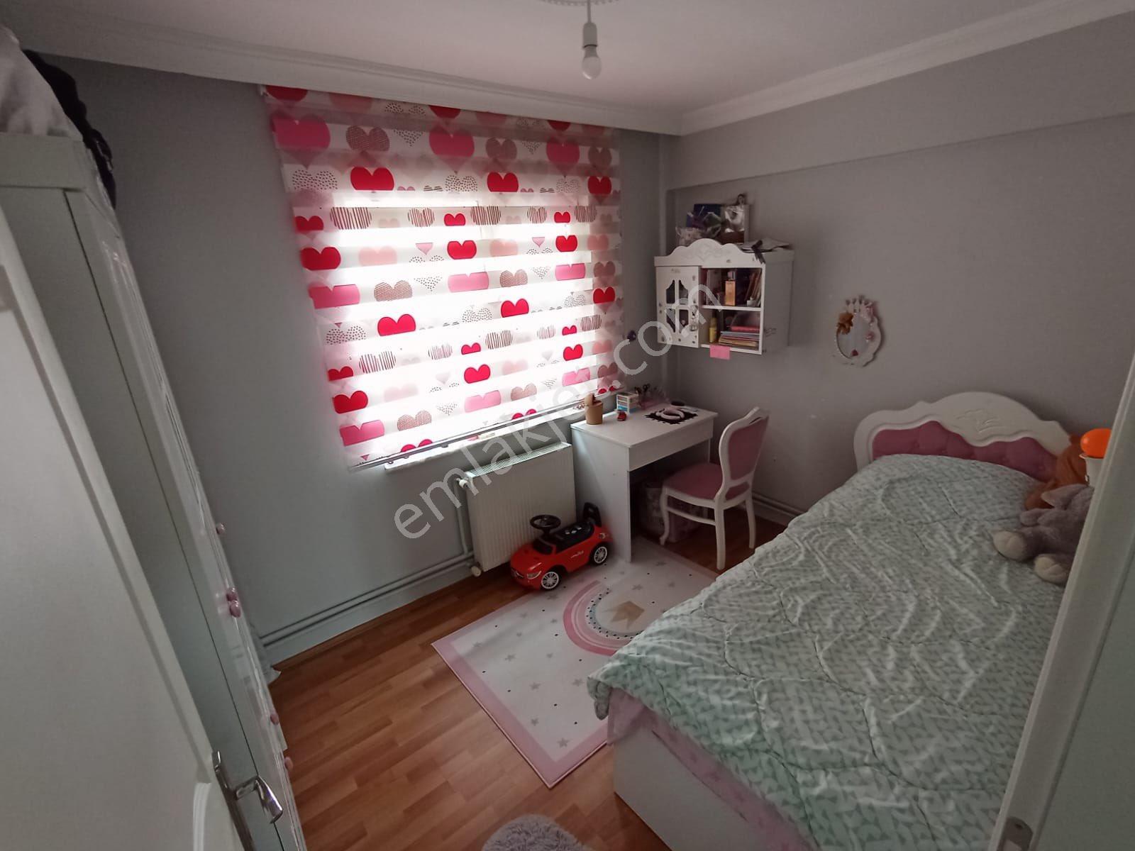 Yeni Dogan Mahallesinde İci Temiz Satılık Daire - Görsel 24