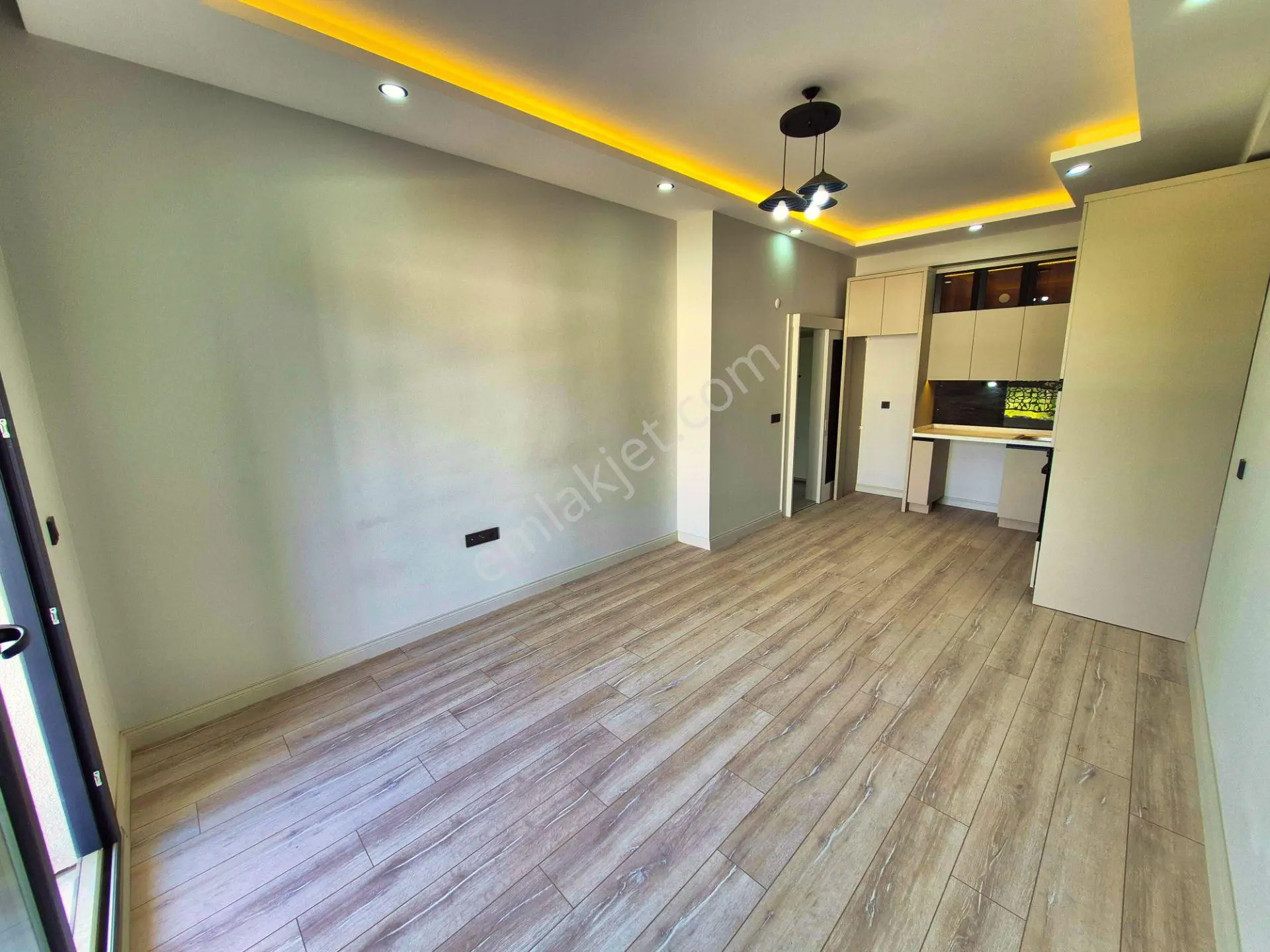 Aktiften Gürede Konforun Adresi; Kapanmaz Manzaralı Yerden Isıtmalı Modern Ankastreli 1+1 Daire - Görsel 31
