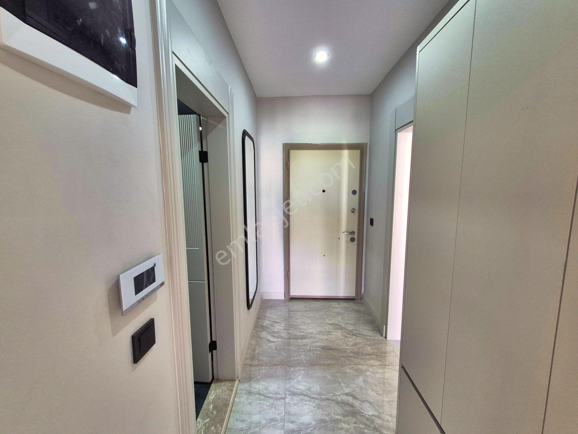 Aktiften Gürede Konforun Adresi; Kapanmaz Manzaralı Yerden Isıtmalı Modern Ankastreli 1+1 Daire - Görsel 25