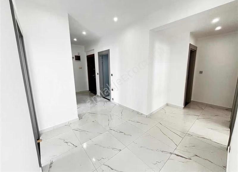Saray Mah Satılık 3+1 Ayrı Mutfak 150m2 Daire - Görsel 24