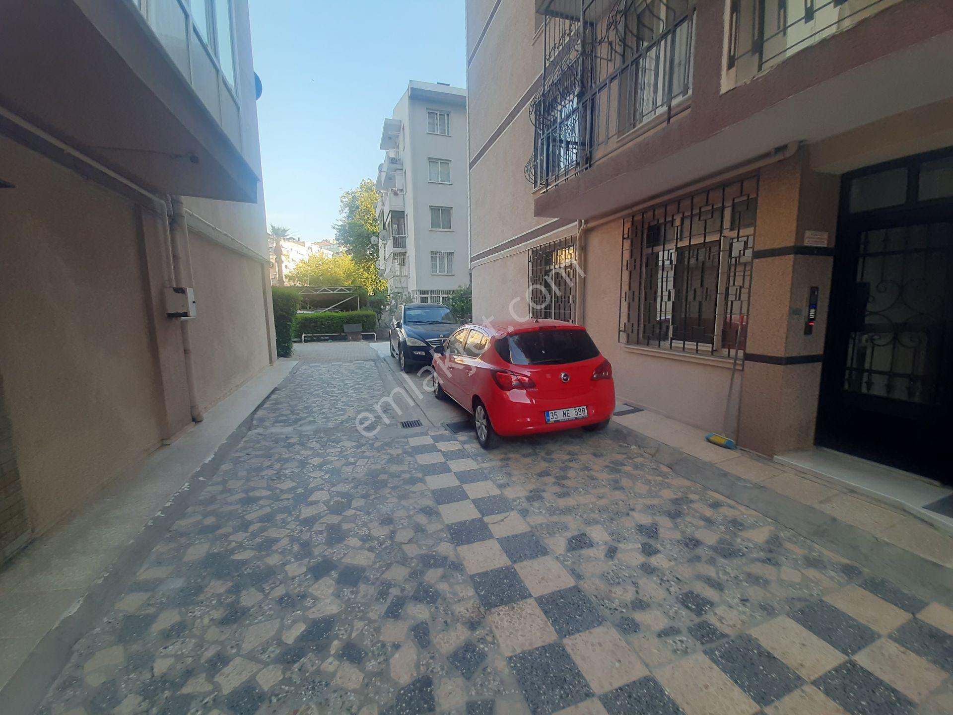 Mithatpaşa Caddesinde Sağlık Bloklarında Satılık Daire - Görsel 26